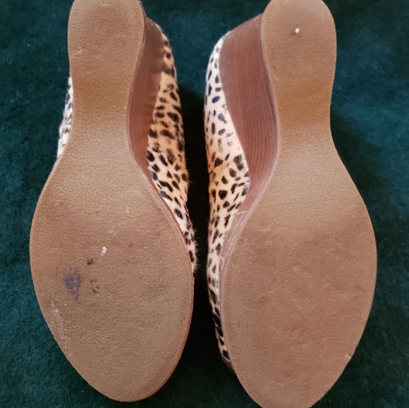 Leopard Rhinestone Wedges - Picture 6 of 6